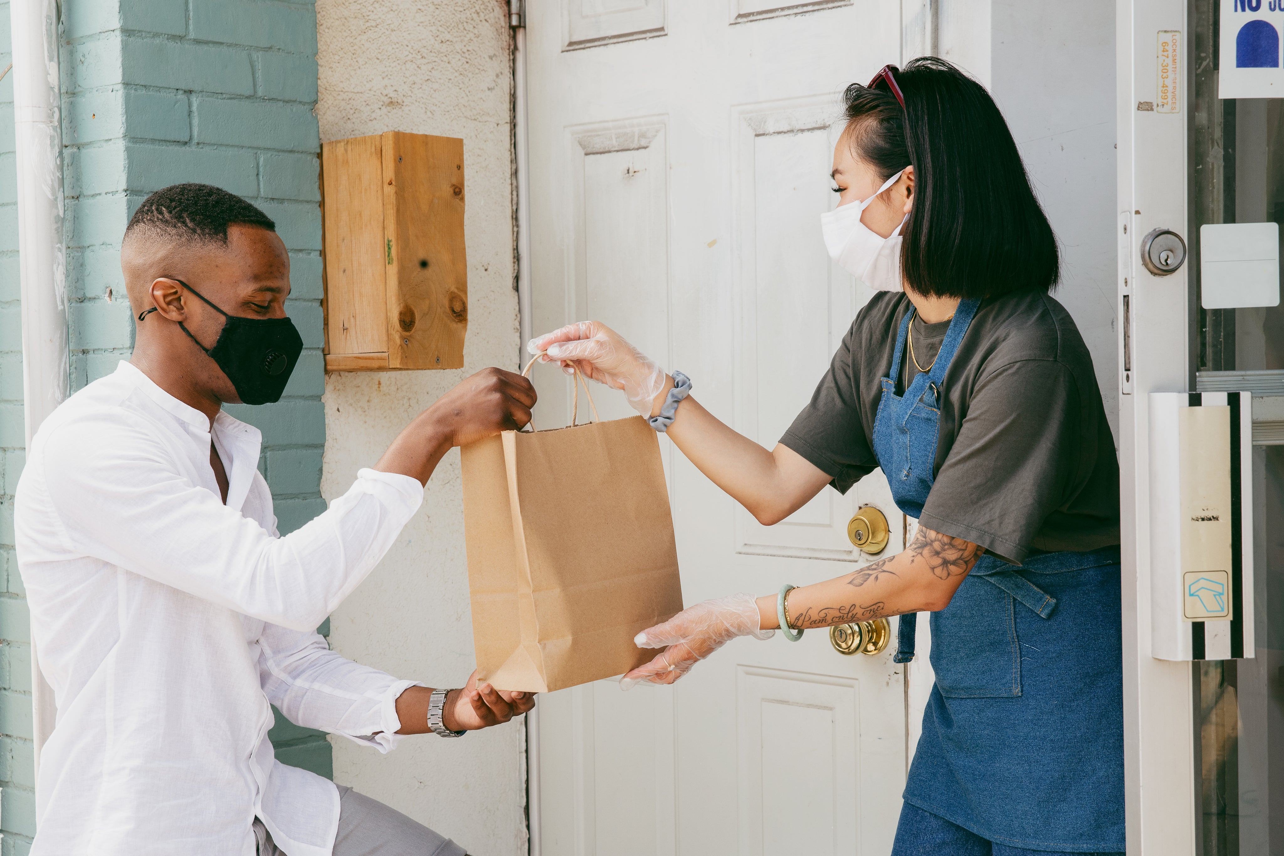 collecting-order-at-curbside-from-retail-store.jpg
